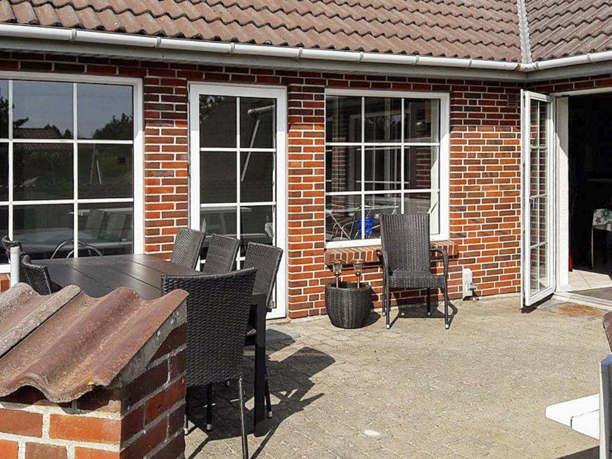 10 Person Holiday Home In Bl Vand Blåvand Buitenkant foto